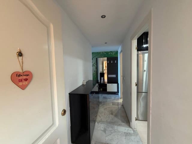Appartement de 3 chambres à louer à Rincón de la Victoria avec garage - 1 100 € (Ref: 10118663)