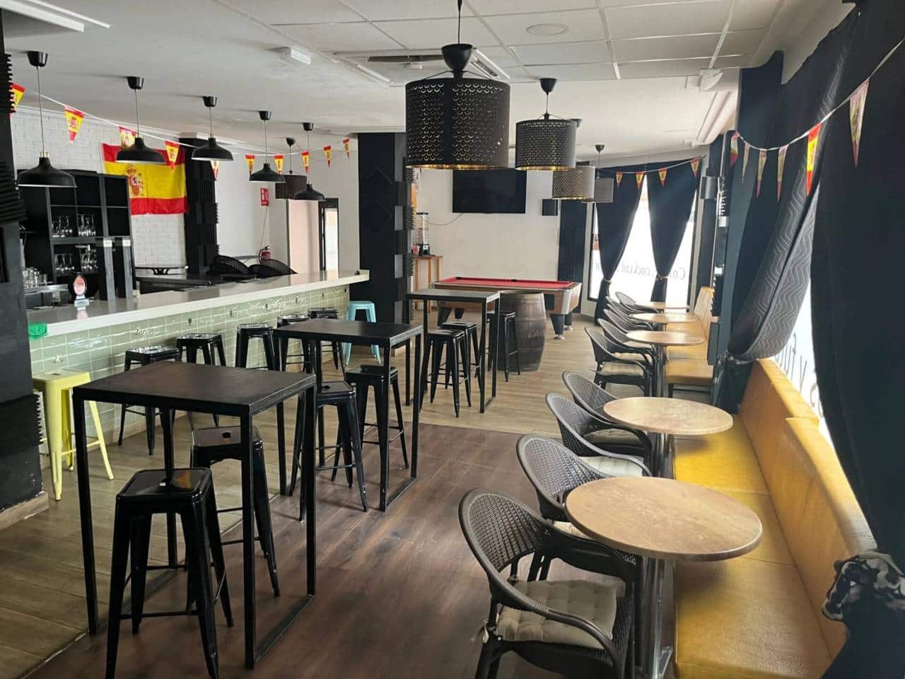 Restaurant/Bar for rent in Rincon de la Victoria - € 1,300 (Ref: 10145165)