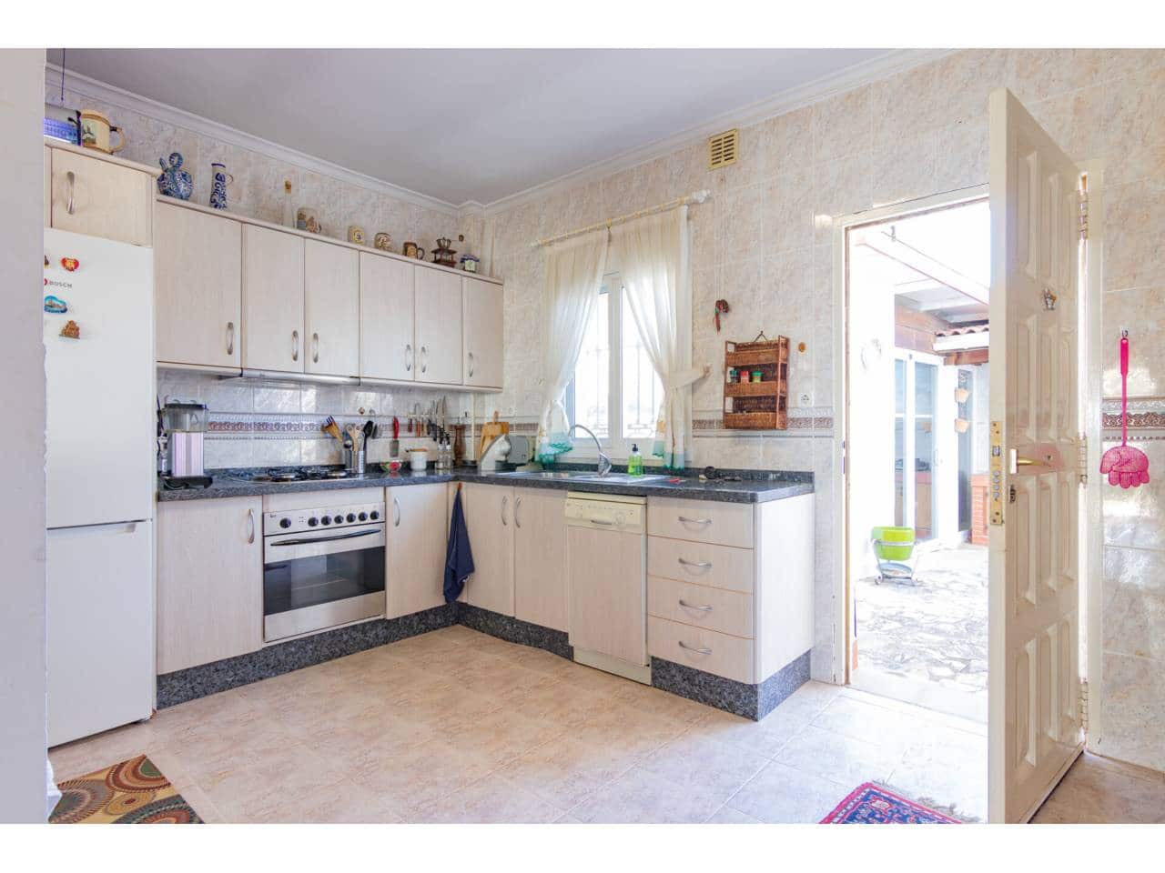 3 slaapkamer Villa te koop in Velez-Malaga met garage - € 510.000 (Ref: 10154509)