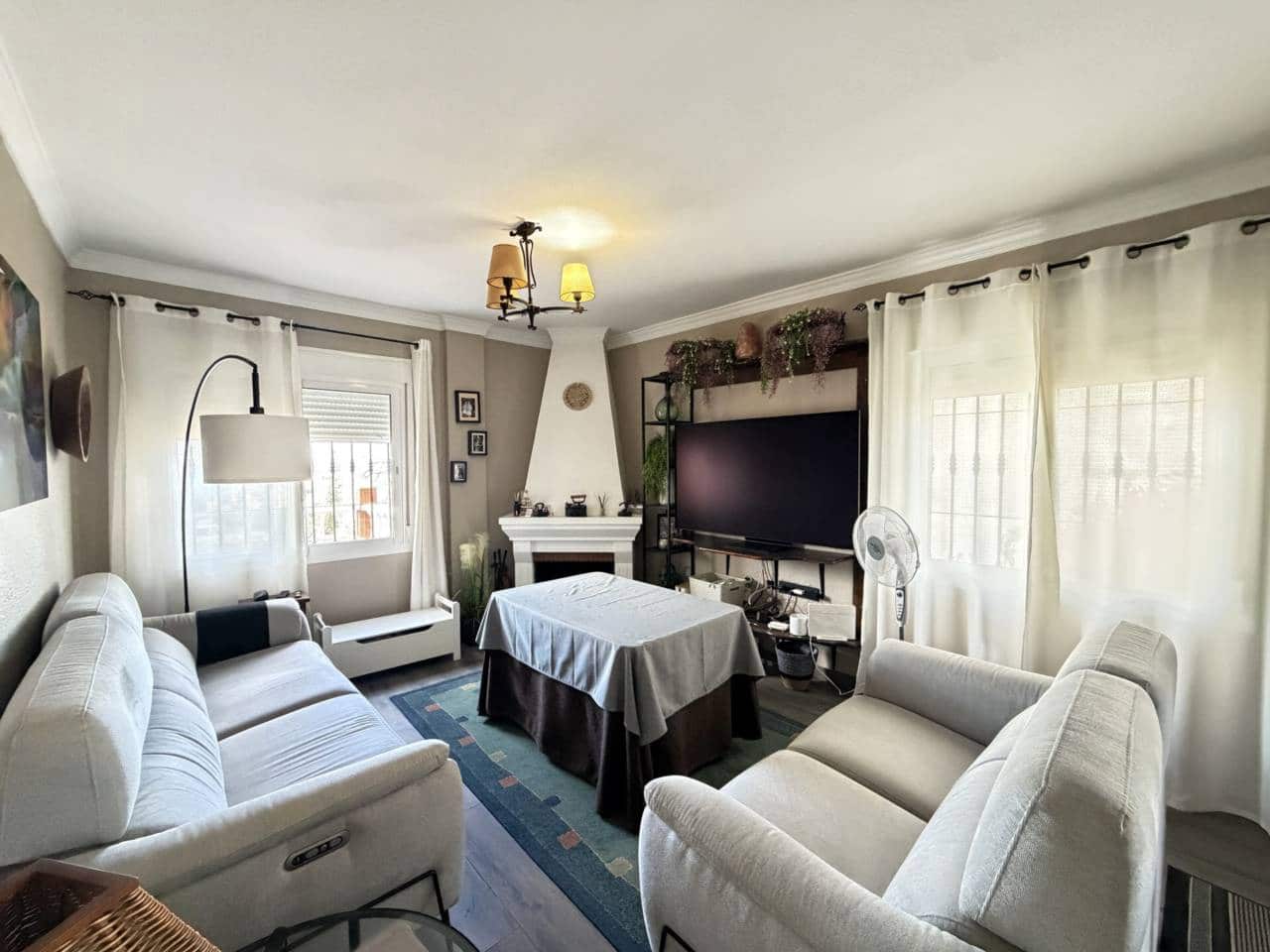 4 sypialnia Willa na sprzedaż w Rincon de la Victoria z basenem garażem - 870 000 € (Ref: 10173083)