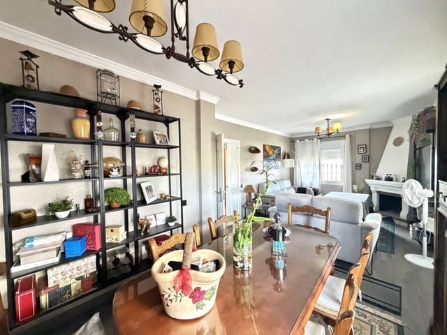 4 soveværelse Villa til salg i Rincón de la Victoria med swimmingpool garage - € 870.000 (Ref: 10173083)
