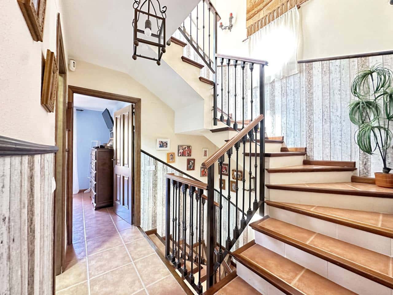 Pareado de 3 habitaciones en Torre de Benagalbon en venta con piscina garaje - 505.000 € (Ref: 10174328)