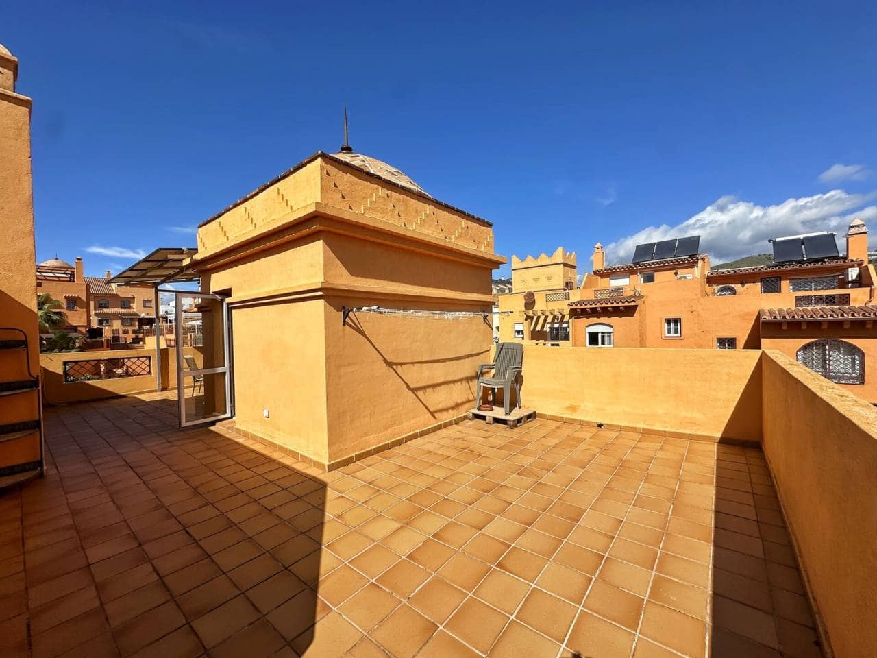 Pareado de 3 habitaciones en Torre de Benagalbon en venta con piscina garaje - 505.000 € (Ref: 10174328)