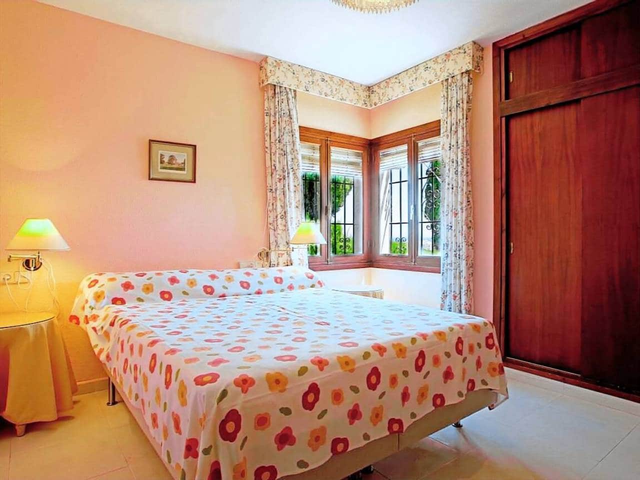Chalet de 4 habitaciones en Rincón de la Victoria en venta con piscina garaje - 875.000 € (Ref: 10176191)