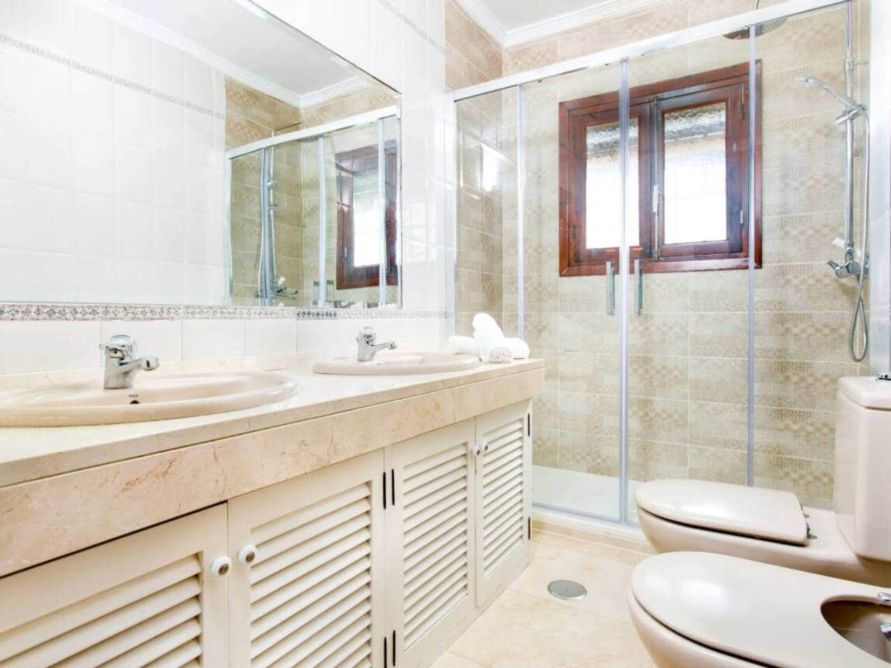 Chalet de 4 habitaciones en Rincón de la Victoria en venta con piscina garaje - 875.000 € (Ref: 10176191)