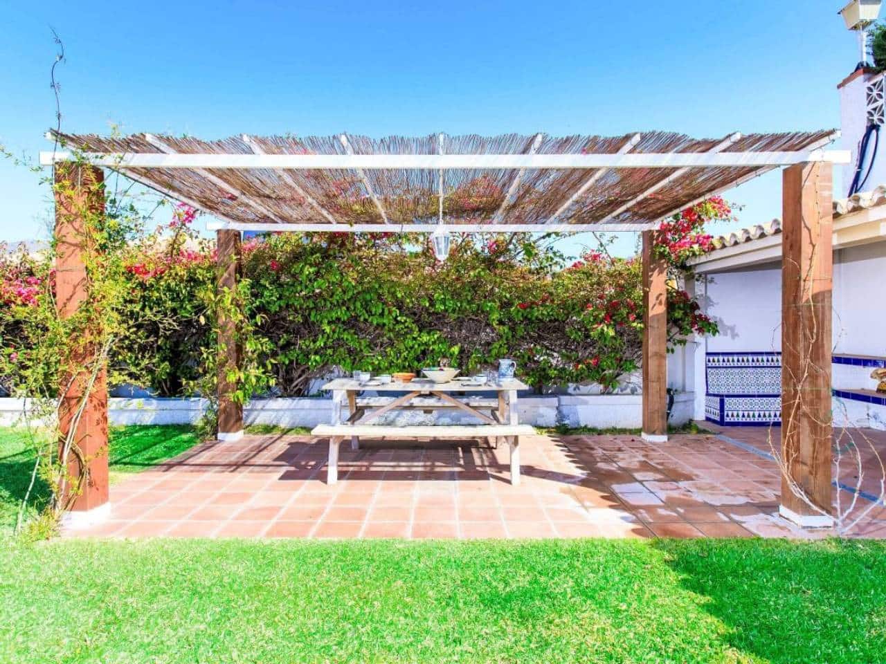 Chalet de 4 habitaciones en Rincón de la Victoria en venta con piscina garaje - 875.000 € (Ref: 10176191)