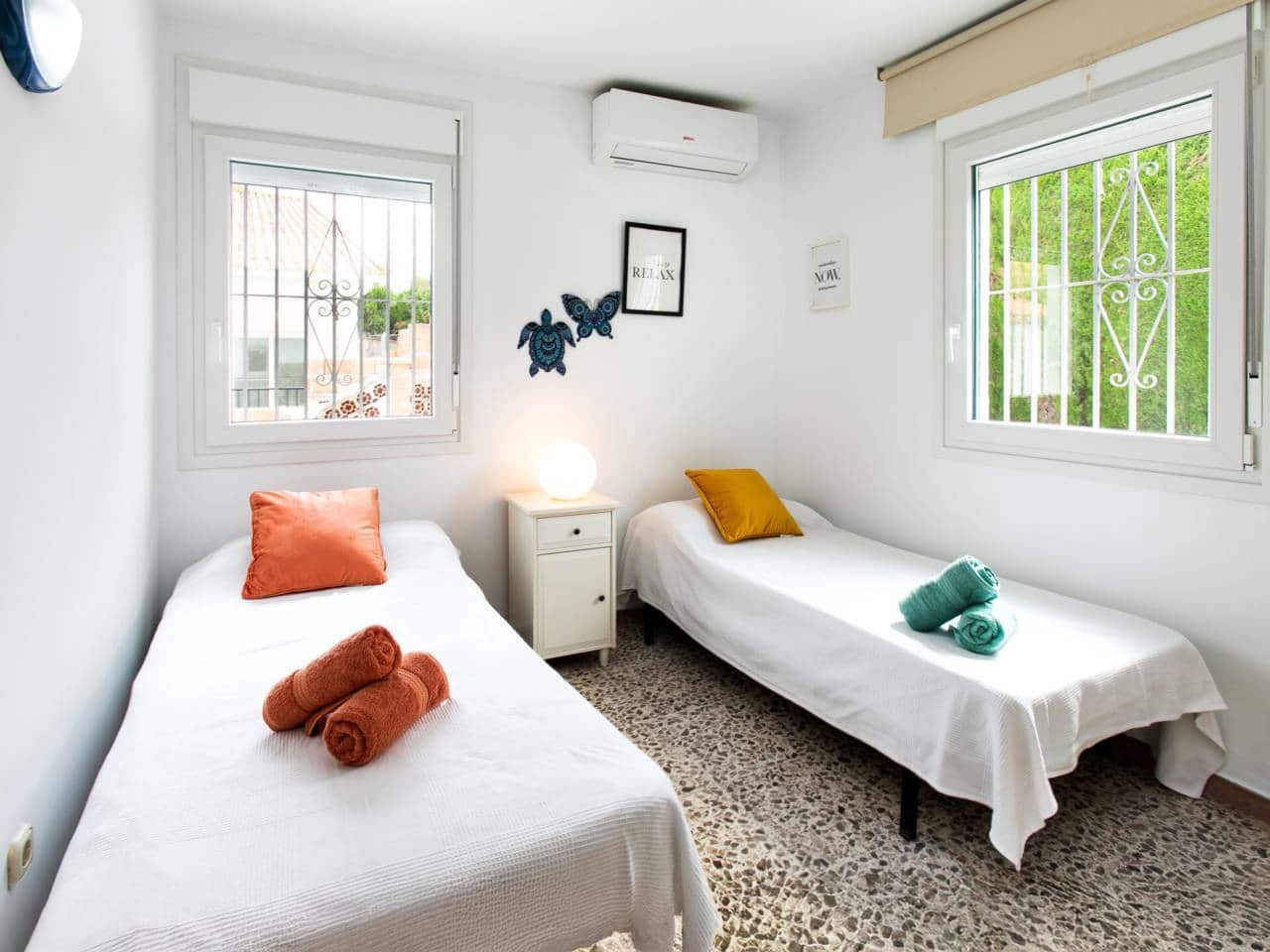 5 quarto Moradia para arrendamento para férias em Velez-Malaga com piscina Garagem - 1 100 € (Ref: 7186197)