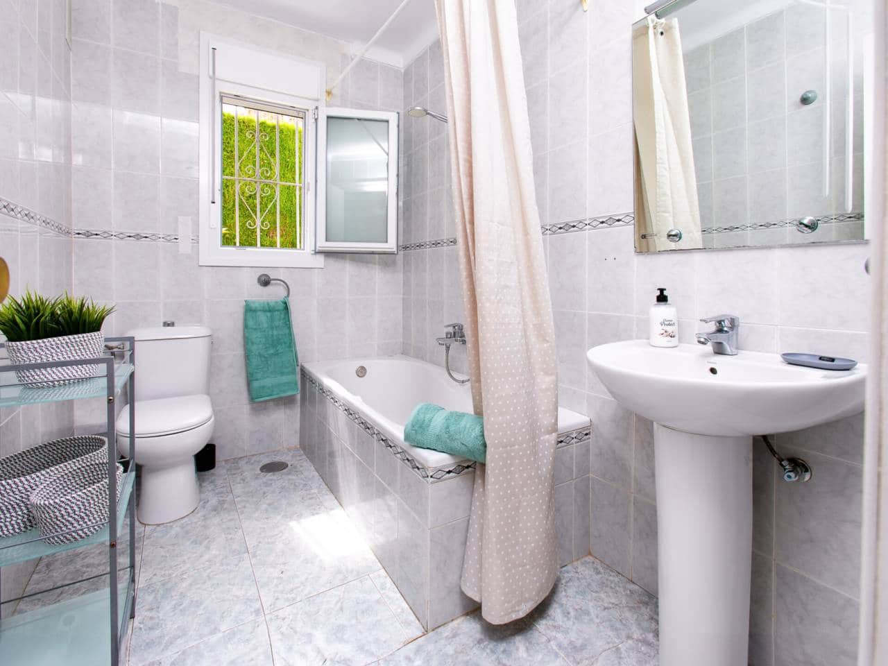 5 quarto Moradia para arrendamento para férias em Velez-Malaga com piscina Garagem - 1 100 € (Ref: 7186197)