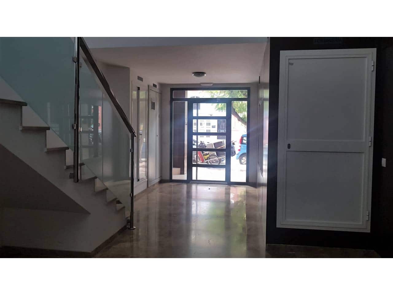Commercial for rent in Rincon de la Victoria - € 550 (Ref: 7310376)