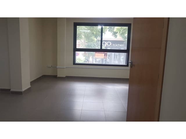 Commercieel te huur in Rincón de la Victoria - € 550 (Ref: 7310376)