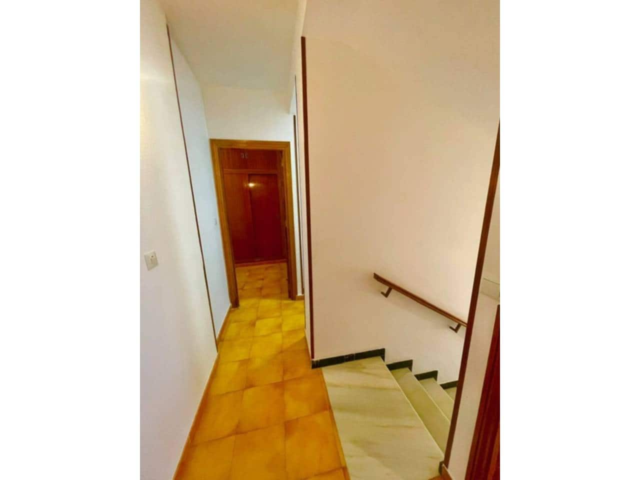 Appartement de 3 chambres à louer à Malaga ville - 950 € (Ref: 7506845)