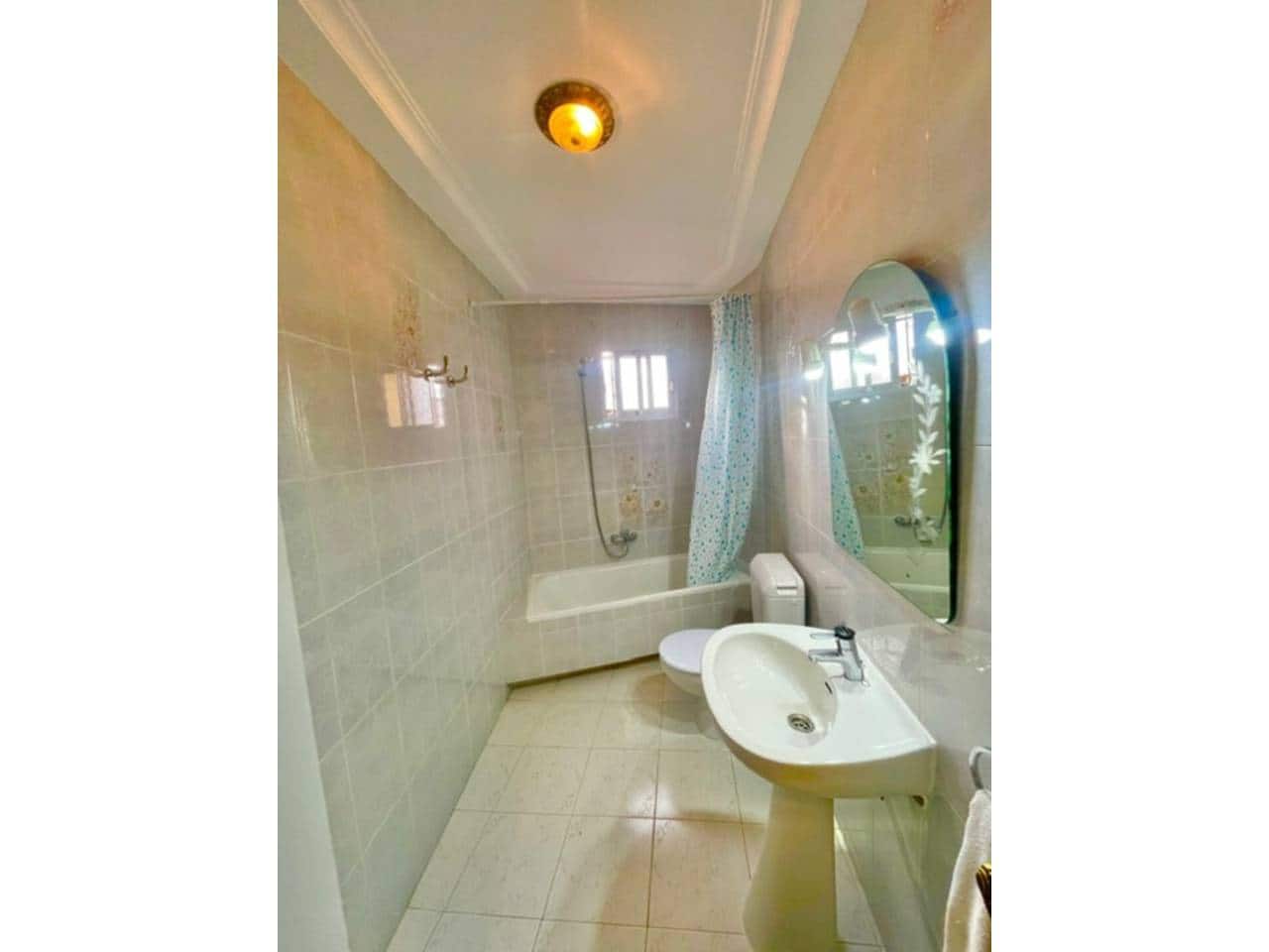 Appartement de 3 chambres à louer à Malaga ville - 950 € (Ref: 7506845)