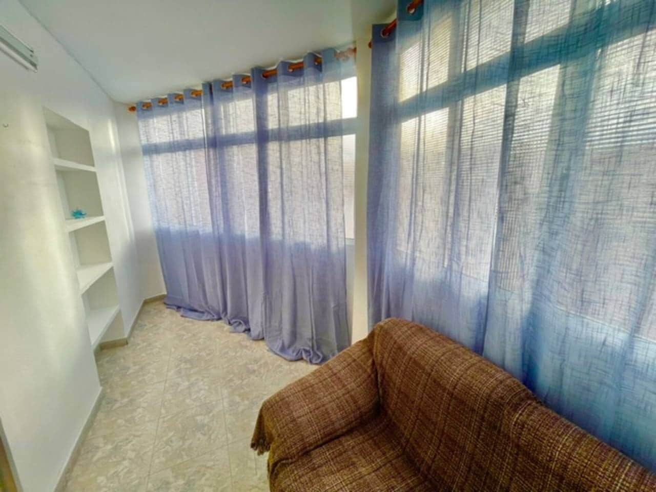 Appartement de 3 chambres à louer à Malaga ville - 950 € (Ref: 7506845)