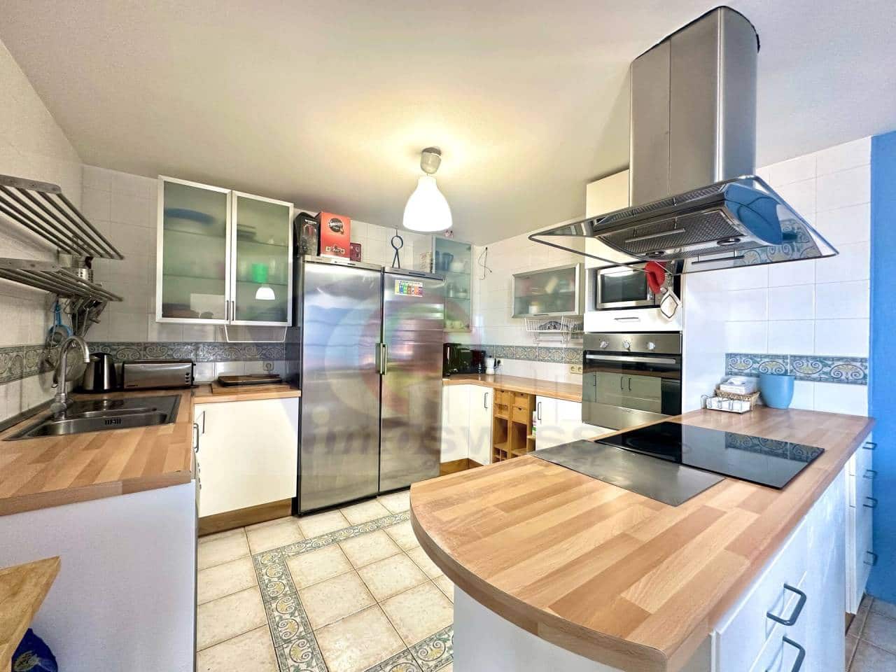 6 bedroom Villa for sale in Rincon de la Victoria with pool garage - € 995,000 (Ref: 7677196)