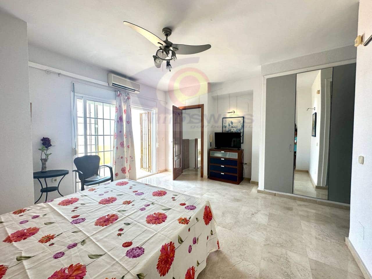 6 bedroom Villa for sale in Rincon de la Victoria with pool garage - € 995,000 (Ref: 7677196)