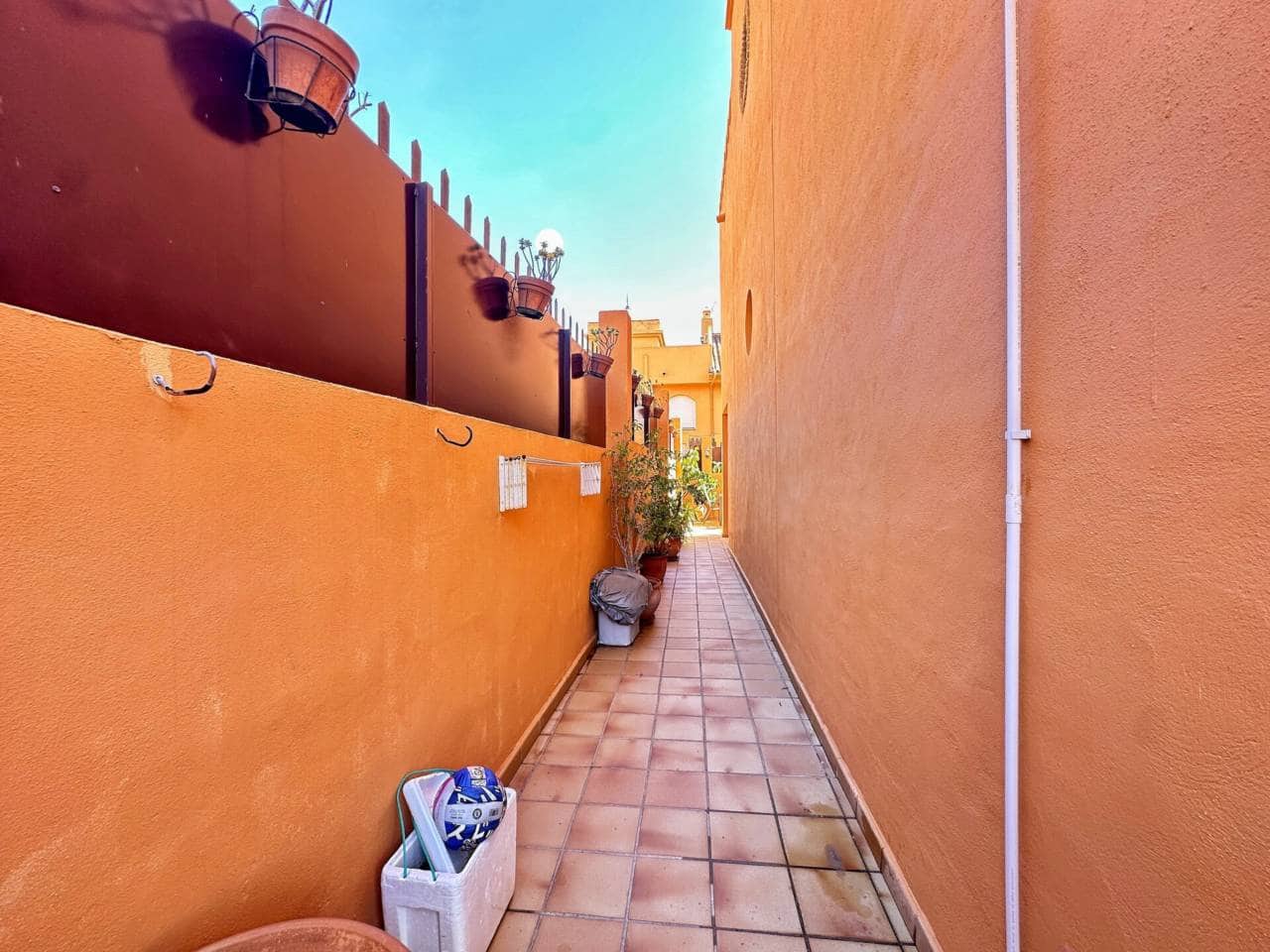 3 soverom Kjedet enebolig til salgs i Rincon de la Victoria med svømmebasseng garasje - € 498 000 (Ref: 8896098)