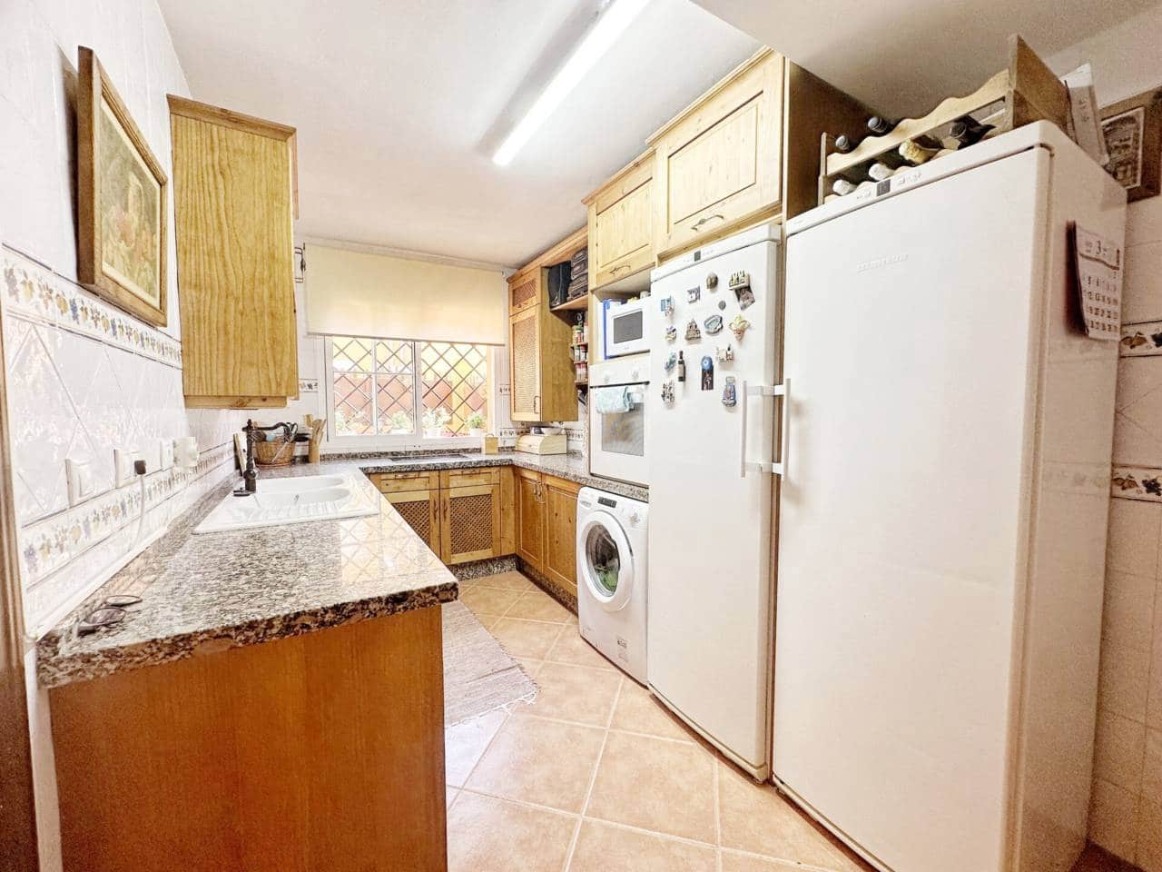 3 soverom Kjedet enebolig til salgs i Rincon de la Victoria med svømmebasseng garasje - € 498 000 (Ref: 8896098)