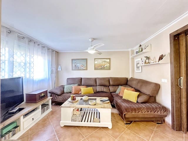 3 Zimmer Doppelhaus zu verkaufen in Rincón de la Victoria mit Pool Garage - 498.000 € (Ref: 8896098)