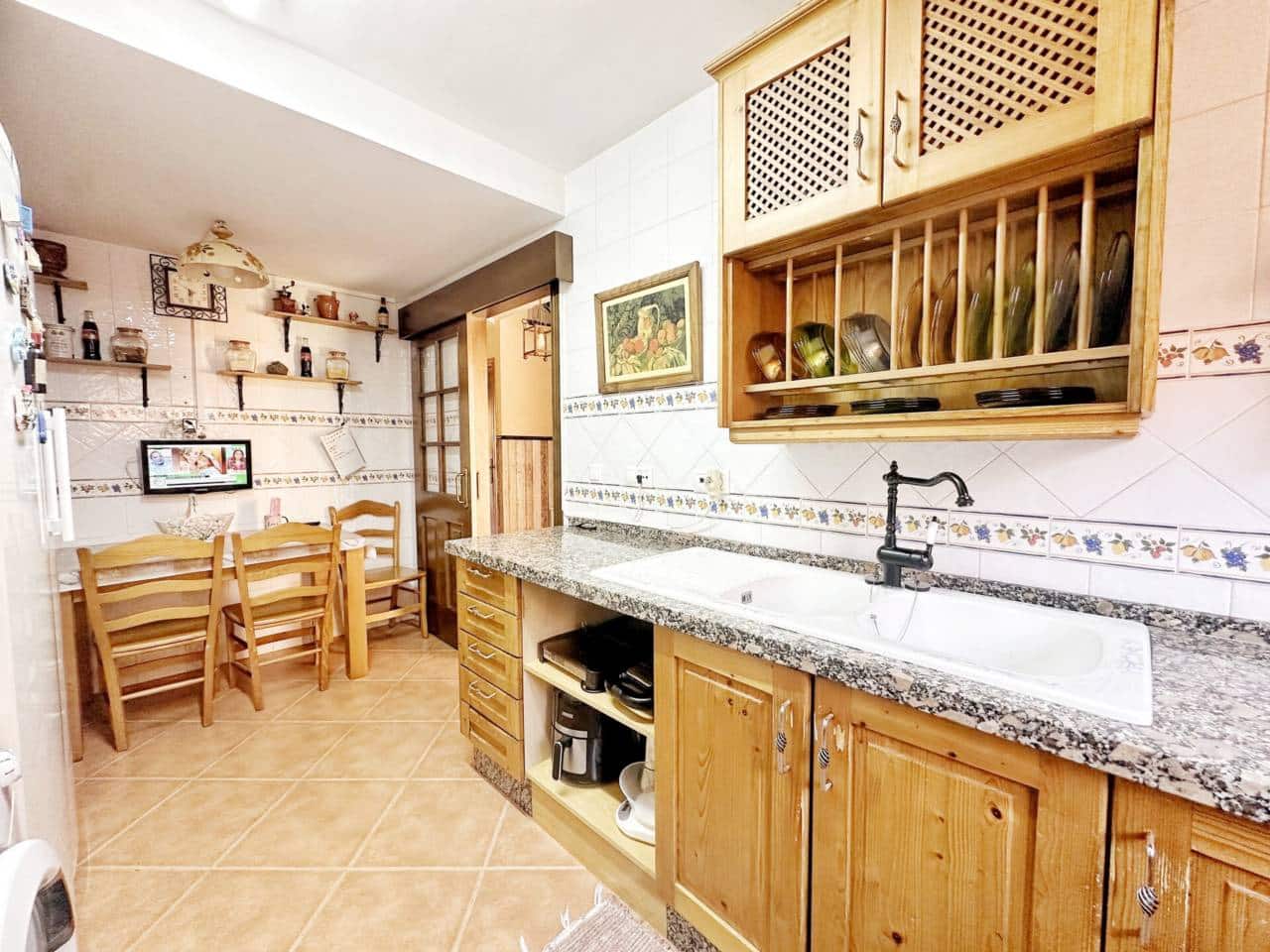 3 soverom Kjedet enebolig til salgs i Rincon de la Victoria med svømmebasseng garasje - € 498 000 (Ref: 8896098)