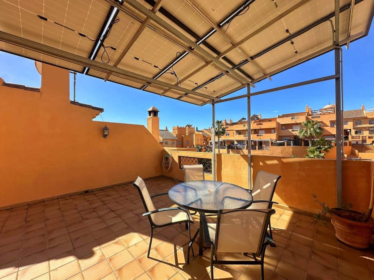 3 soverom Kjedet enebolig til salgs i Rincon de la Victoria med svømmebasseng garasje - € 498 000 (Ref: 8896098)