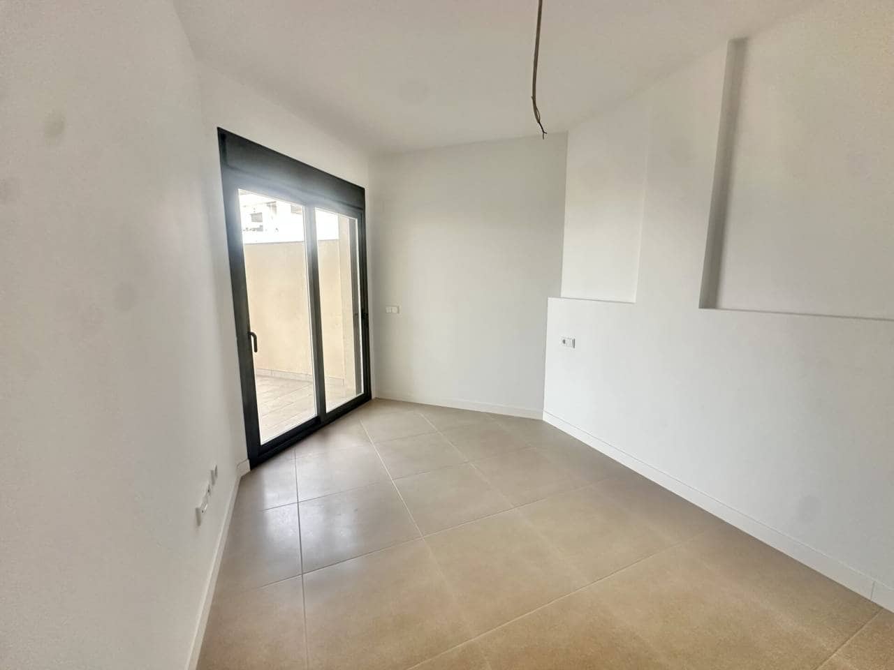 2 soverom Leilighet til salgs i Velez-Malaga med svømmebasseng garasje - € 390 500 (Ref: 8949997)