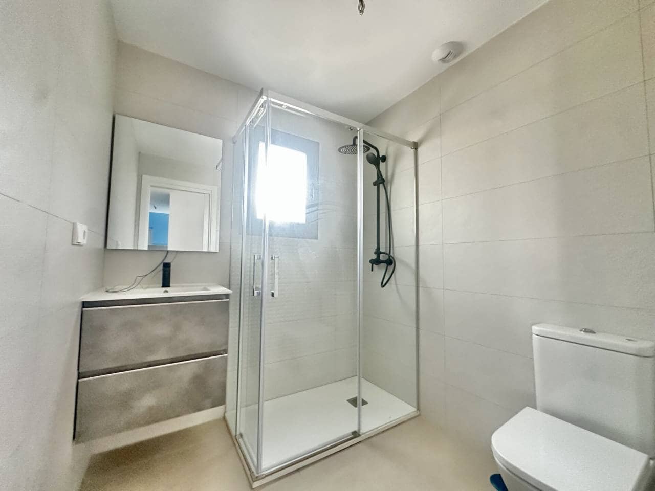 2 soverom Leilighet til salgs i Velez-Malaga med svømmebasseng garasje - € 390 500 (Ref: 8949997)