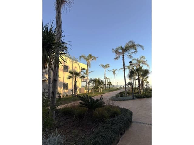 2 bedroom Flat for sale in Vélez-Málaga with pool garage - € 390,500 (Ref: 8949997)