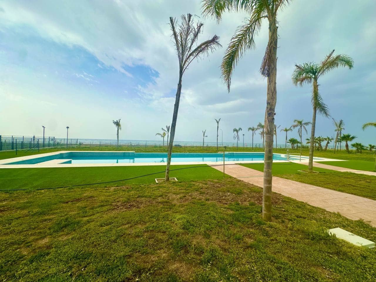 2 soverom Leilighet til salgs i Velez-Malaga med svømmebasseng garasje - € 390 500 (Ref: 8949997)