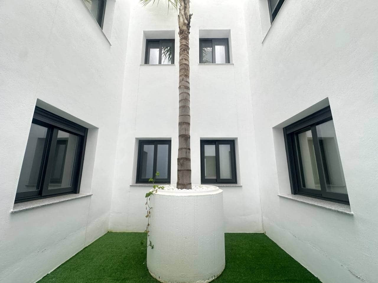 2 soverom Leilighet til salgs i Velez-Malaga med svømmebasseng garasje - € 390 500 (Ref: 8949997)