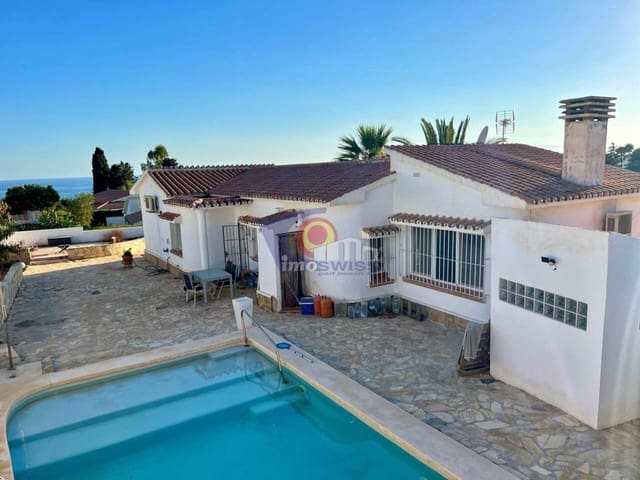 4 Zimmer Villa zu verkaufen in Vélez-Málaga mit Pool Garage - 689.000 € (Ref: 8990358)