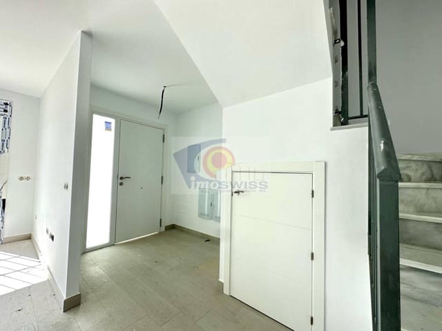 3 makuuhuone Rivitalo myytävänä paikassa Vélez-Málaga mukana uima-altaan 
autotalli - 345 400 € (Ref: 9081197)