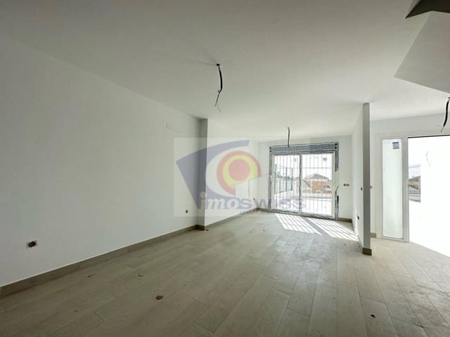 3 makuuhuone Rivitalo myytävänä paikassa Vélez-Málaga mukana uima-altaan 
autotalli - 345 400 € (Ref: 9081197)