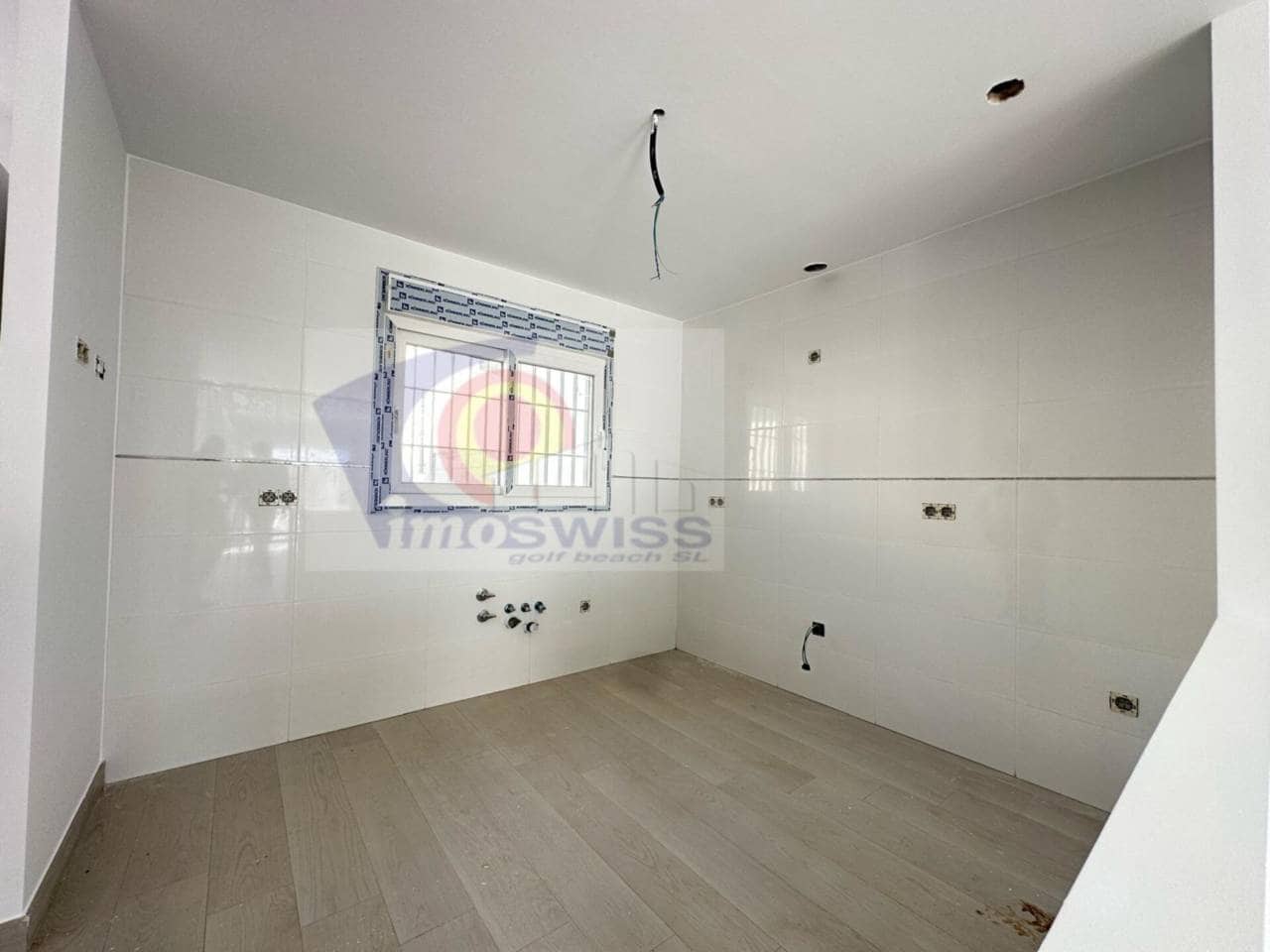 3 soveværelse Rækkehus til salg i Velez-Malaga med swimmingpool garage - € 345.400 (Ref: 9081197)