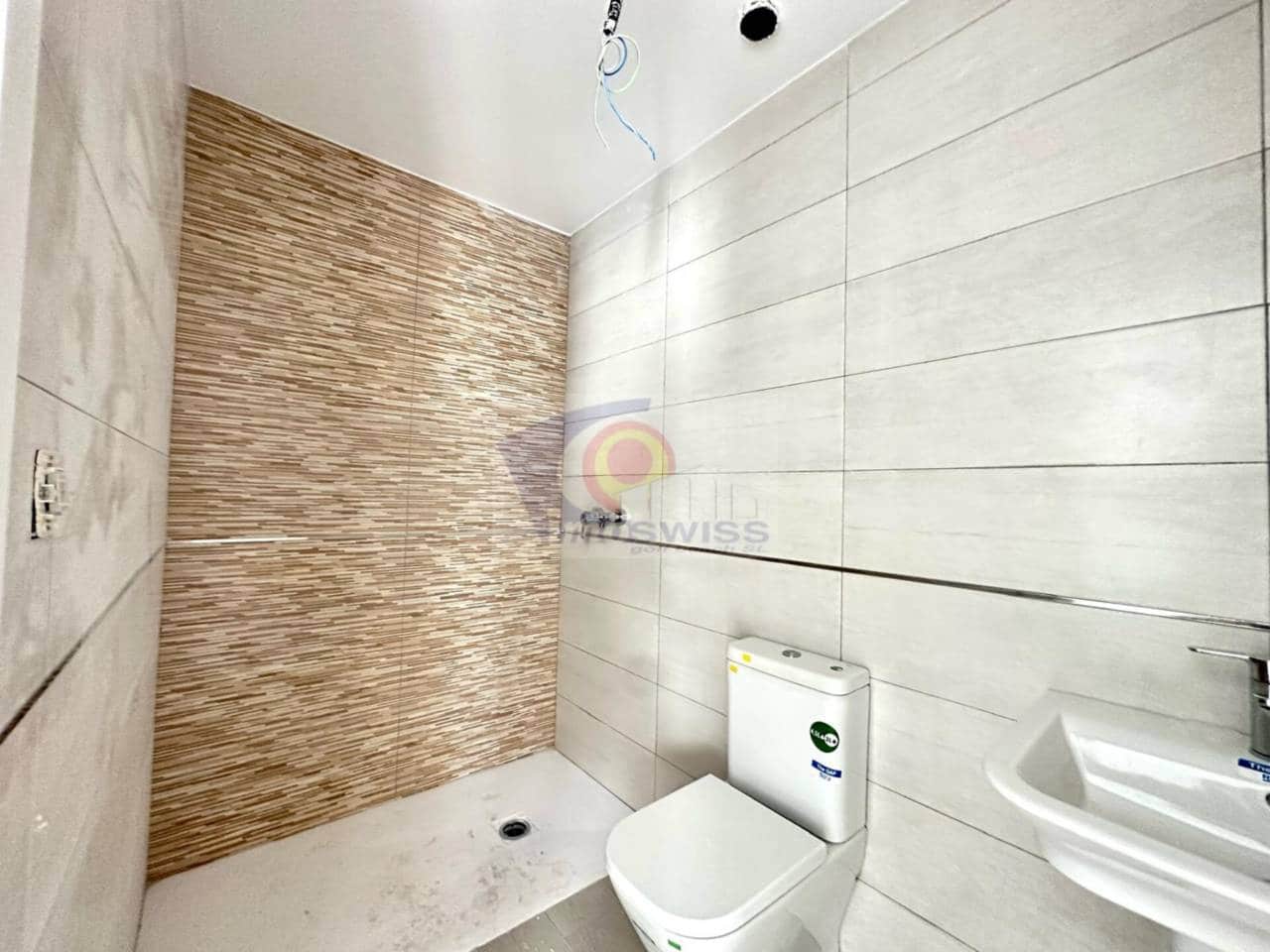 3 soveværelse Rækkehus til salg i Velez-Malaga med swimmingpool garage - € 345.400 (Ref: 9081197)