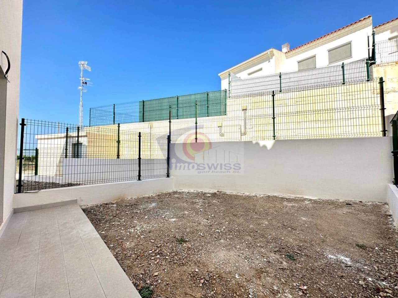 3 soveværelse Rækkehus til salg i Velez-Malaga med swimmingpool garage - € 345.400 (Ref: 9081197)