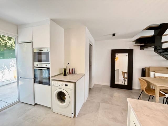 3 makuuhuone Rivitalo vuokrattavana paikassa Rincón de la Victoria mukana uima-altaan 
autotalli - 2 000 € (Ref: 9190263)