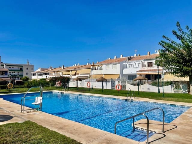 3 makuuhuone Rivitalo vuokrattavana paikassa Rincón de la Victoria mukana uima-altaan 
autotalli - 2 000 € (Ref: 9190263)