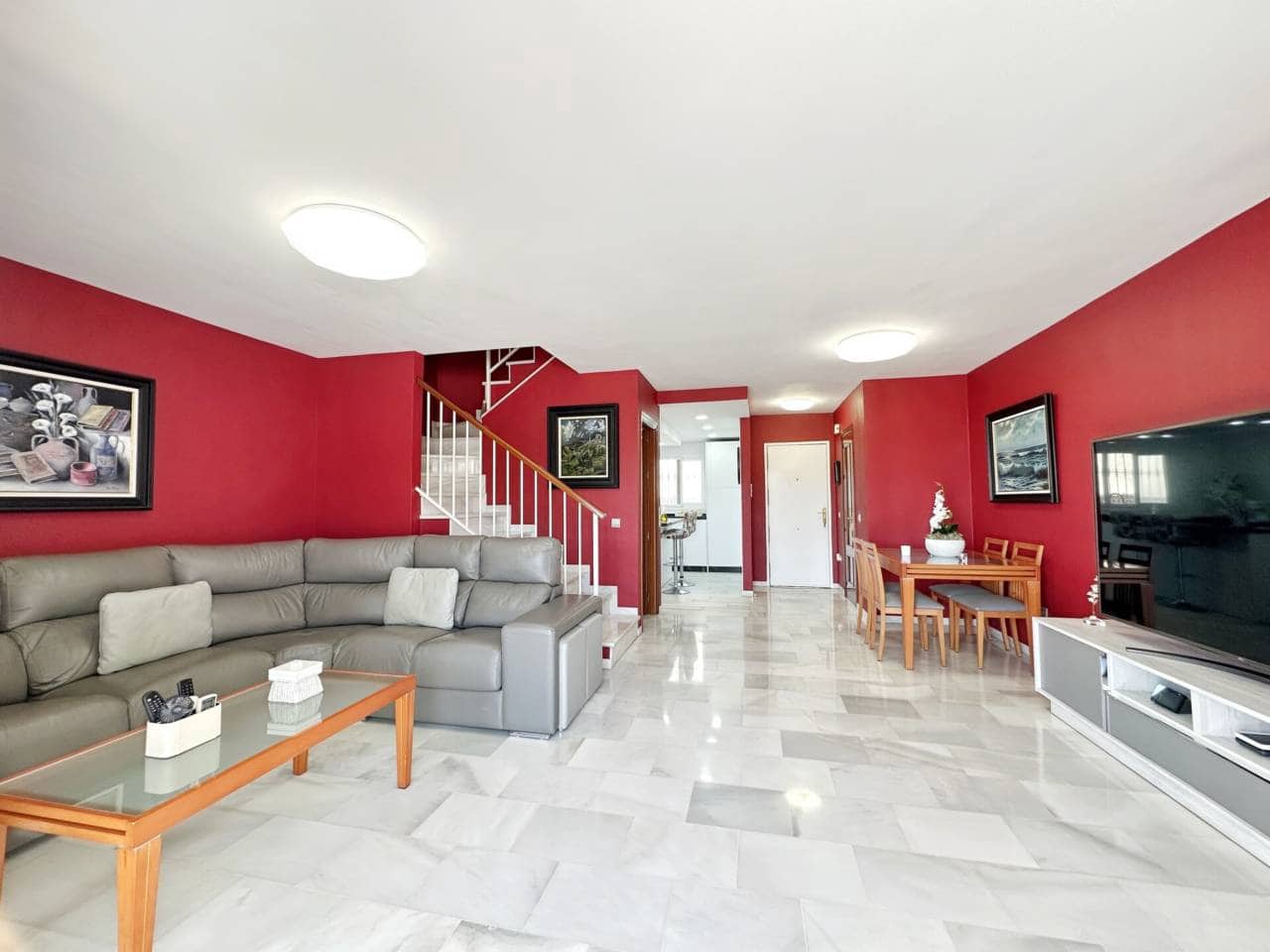 3 soveværelse Rækkehus til salg i Rincon de la Victoria med swimmingpool garage - € 487.000 (Ref: 9235888)