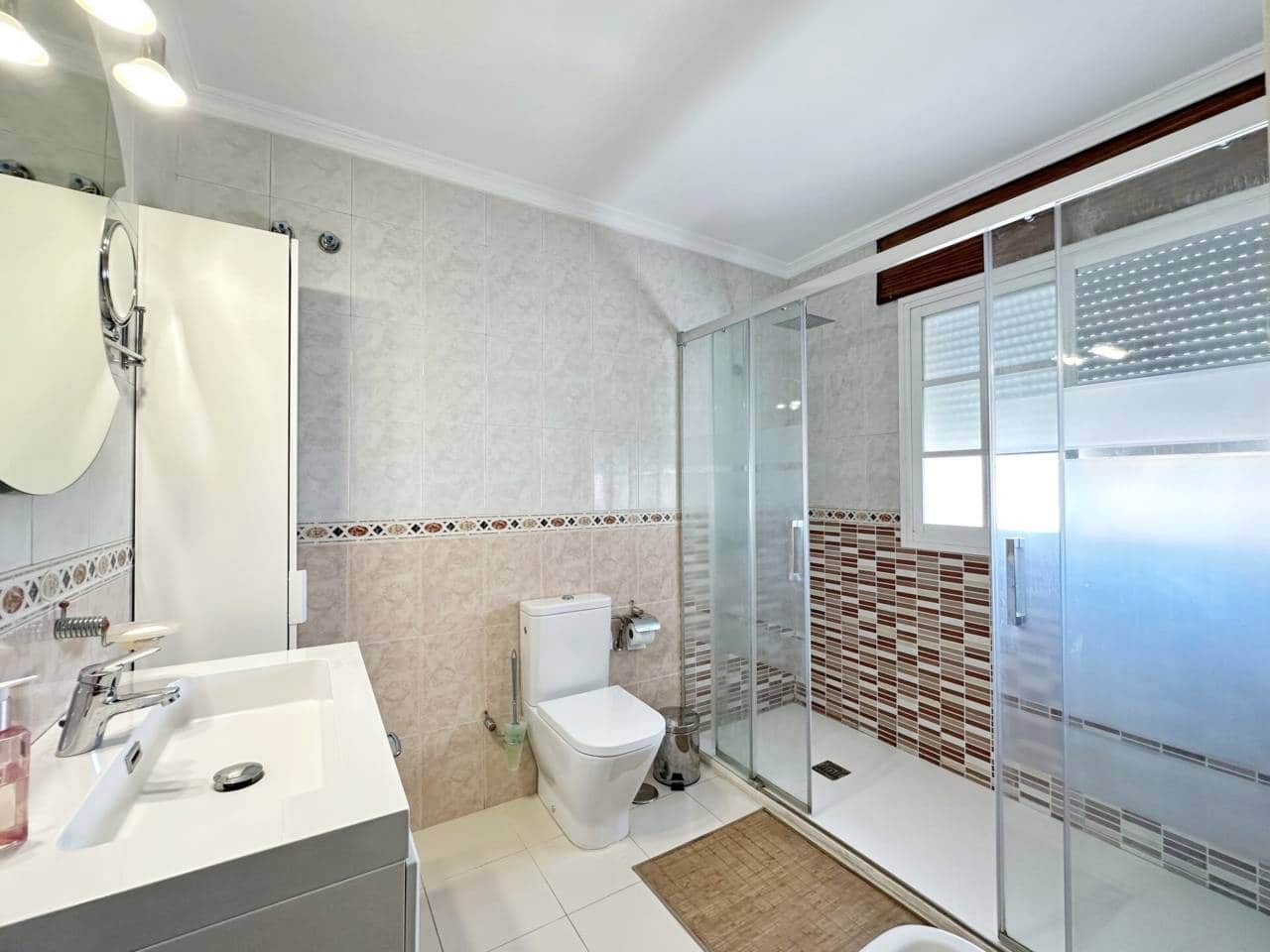 3 soveværelse Rækkehus til salg i Rincon de la Victoria med swimmingpool garage - € 487.000 (Ref: 9235888)