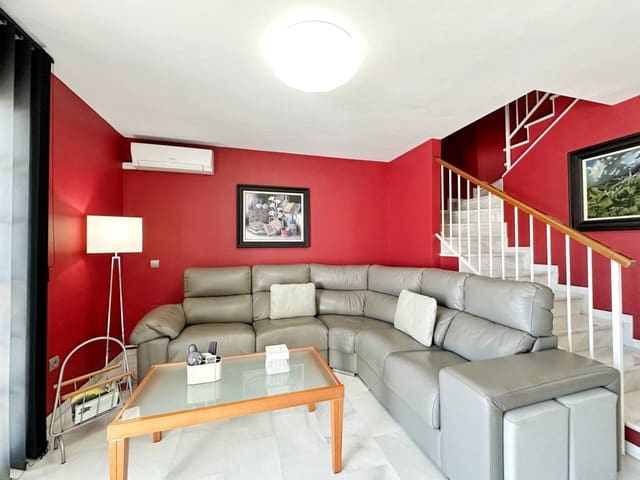 3 Zimmer Reihenhaus zu verkaufen in Rincón de la Victoria mit Pool Garage - 487.000 € (Ref: 9235888)