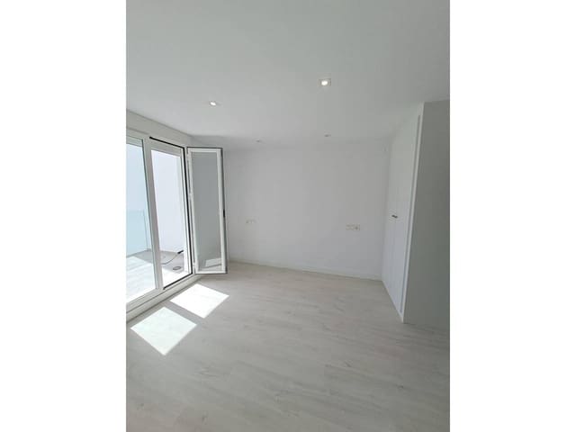 1 chambre Appartement à vendre à Rincón de la Victoria avec piscine garage - 265 000 € (Ref: 9246246)