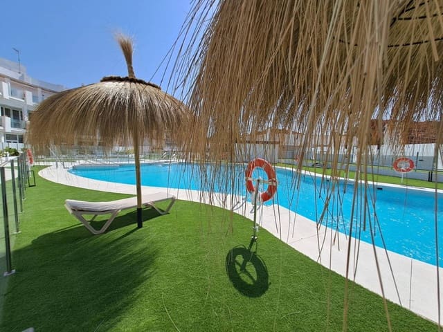 1 chambre Appartement à vendre à Rincón de la Victoria avec piscine garage - 265 000 € (Ref: 9246246)