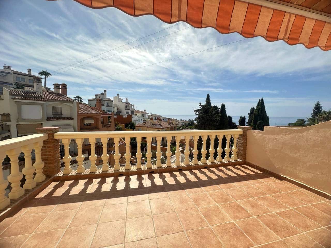 4 soverom Villa til salgs i Rincon de la Victoria med svømmebasseng garasje - € 685 000 (Ref: 9272048)