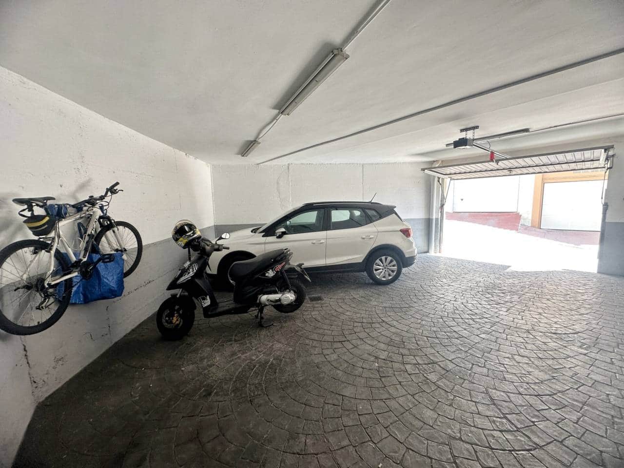 4 soverom Villa til salgs i Rincon de la Victoria med svømmebasseng garasje - € 685 000 (Ref: 9272048)