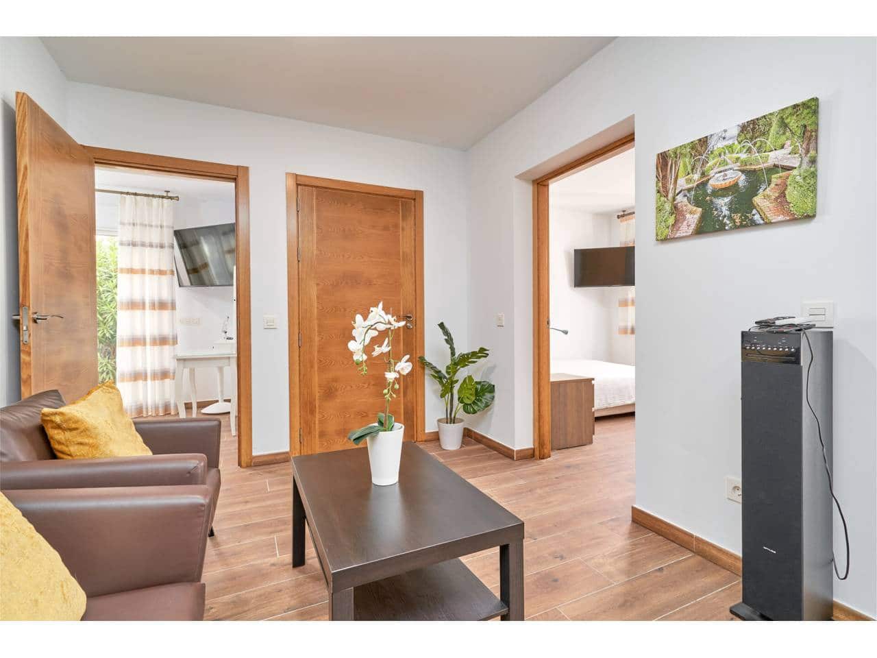 7 soverom Villa til salgs i Velez-Malaga med svømmebasseng garasje - € 1 200 000 (Ref: 9300339)