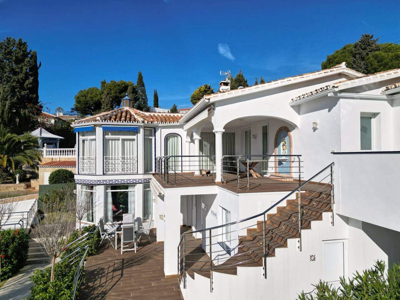 7 soverom Villa til salgs i Velez-Malaga med svømmebasseng garasje - € 1 200 000 (Ref: 9300339)