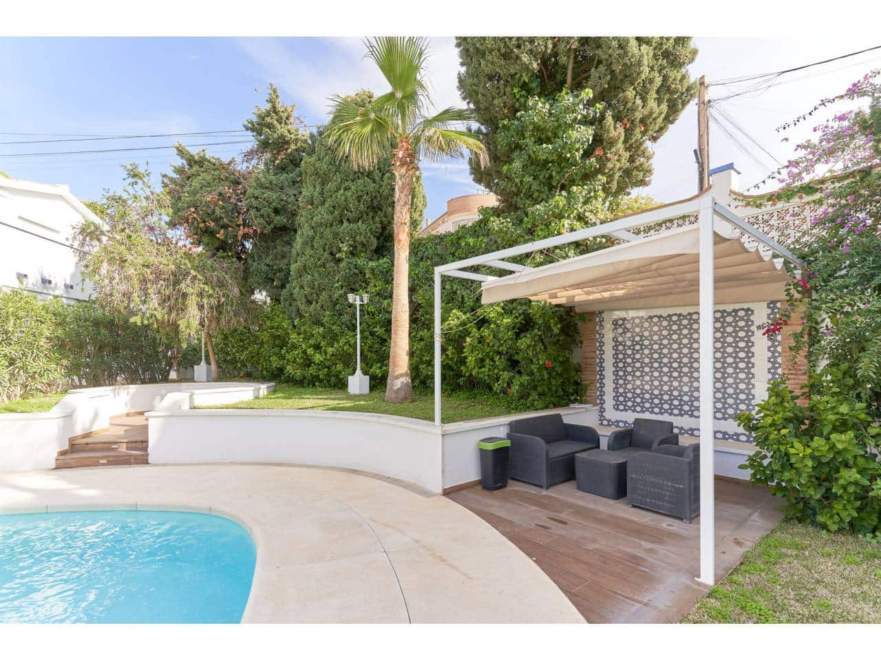 7 soverom Villa til salgs i Velez-Malaga med svømmebasseng garasje - € 1 200 000 (Ref: 9300339)