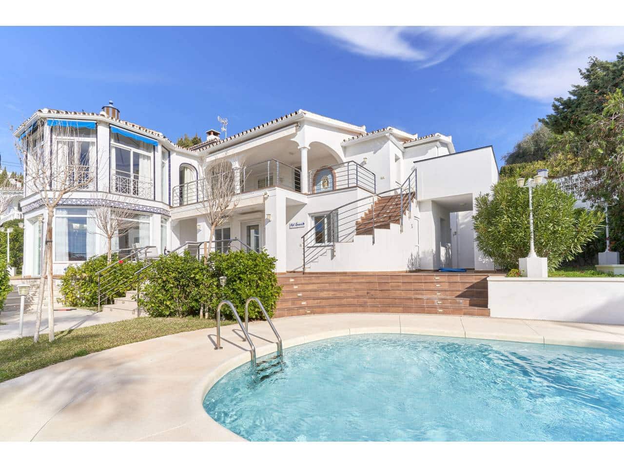 7 soverom Villa til salgs i Velez-Malaga med svømmebasseng garasje - € 1 200 000 (Ref: 9300339)