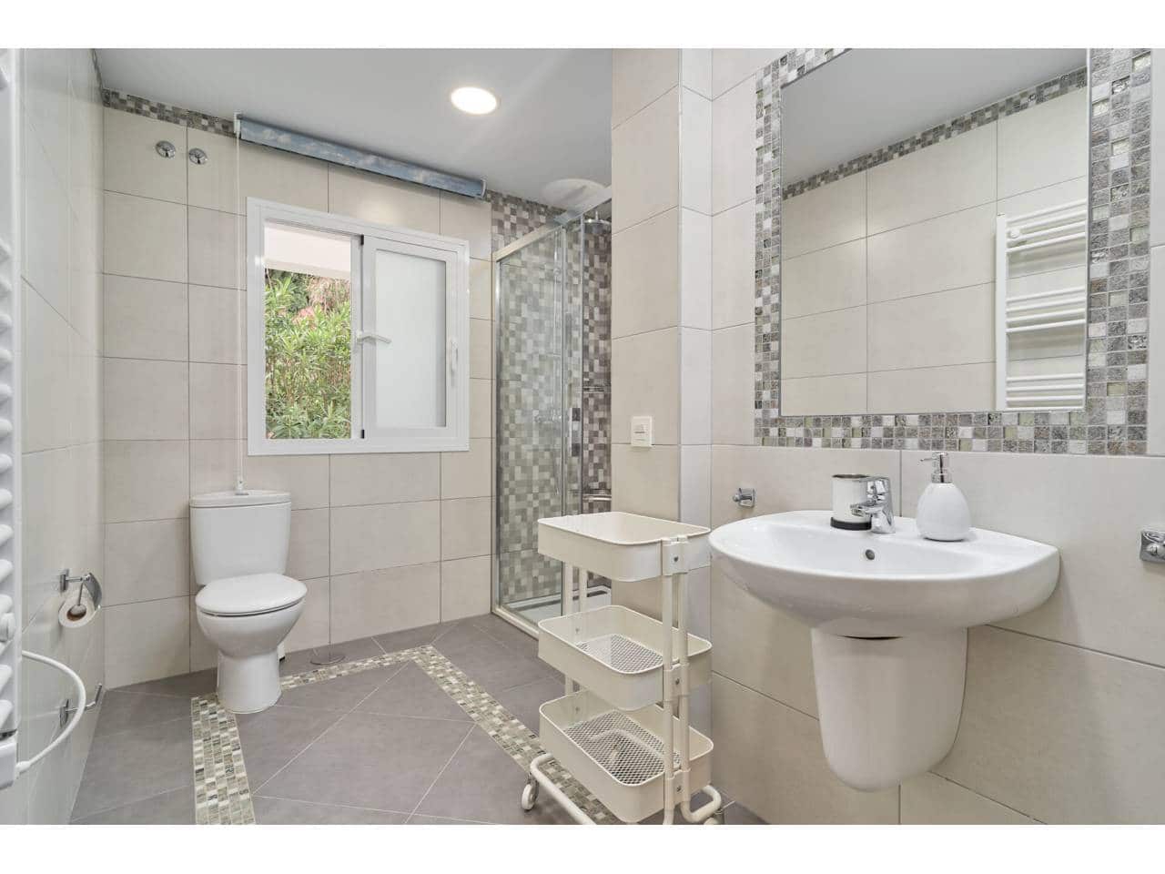 7 soverom Villa til salgs i Velez-Malaga med svømmebasseng garasje - € 1 200 000 (Ref: 9300339)