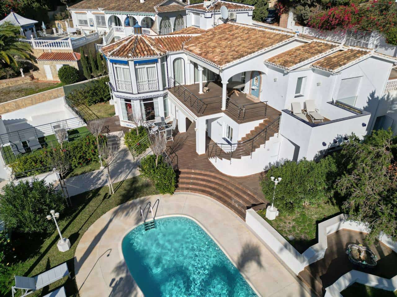 7 soverom Villa til salgs i Velez-Malaga med svømmebasseng garasje - € 1 200 000 (Ref: 9300339)